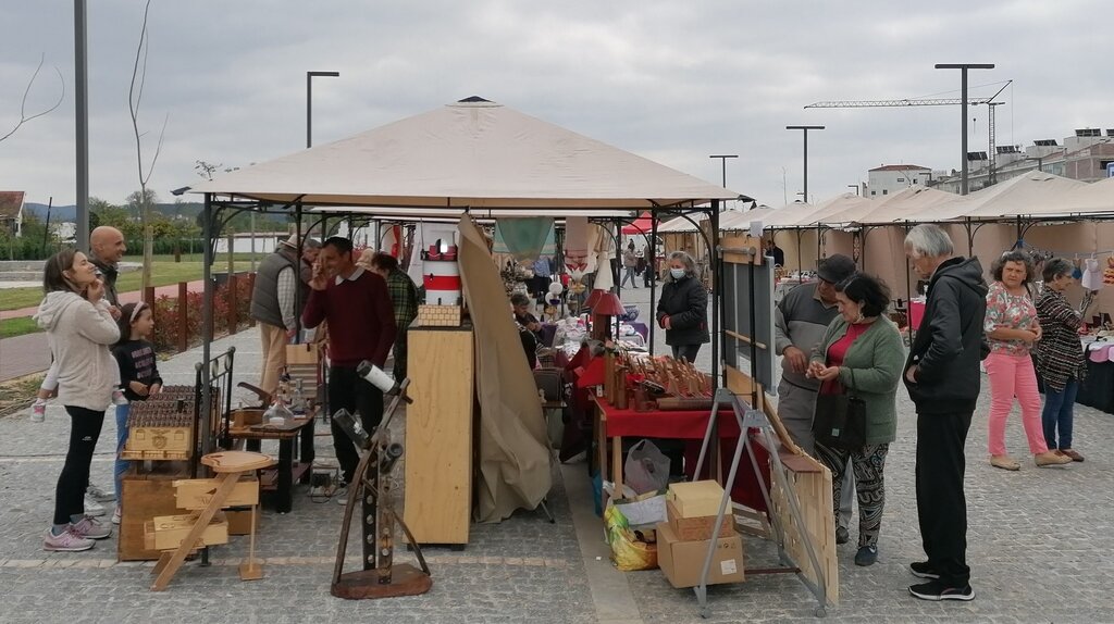Feira de Artesanato e Velharias a 1 de maio