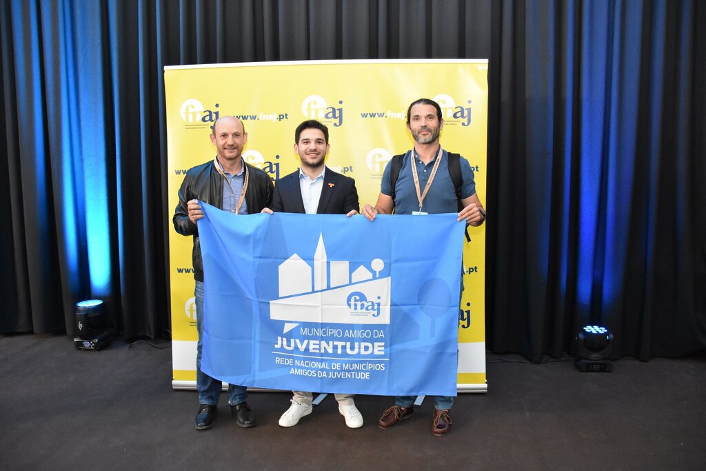 VAGOS RECEBEU A DISTINÇÃO DE “MUNICÍPIO AMIGO DA JUVENTUDE”