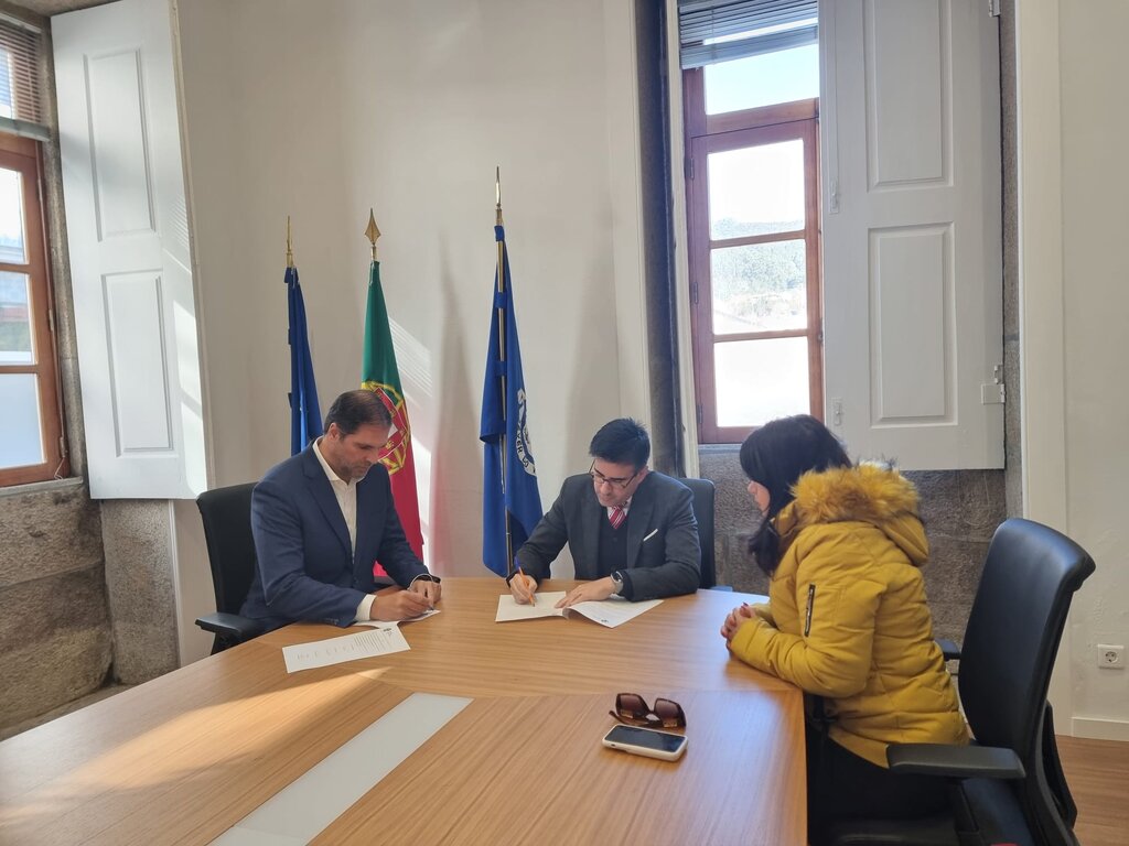 Associação Nacional de Produtores de Mirtilo vai ter sede no Vougapark 