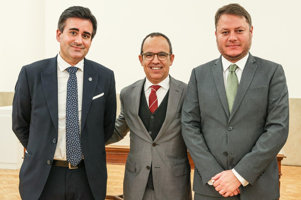 𝐂𝐚𝐧𝐝𝐢𝐝𝐚𝐭𝐮𝐫𝐚 𝐝𝐞 𝟏𝟓𝟎 𝐦𝐢𝐥 𝐞𝐮𝐫𝐨𝐬 𝐩𝐚𝐫𝐚 𝐨 𝐂𝐀𝐄 𝐚𝐩𝐫𝐨𝐯𝐚𝐝𝐚