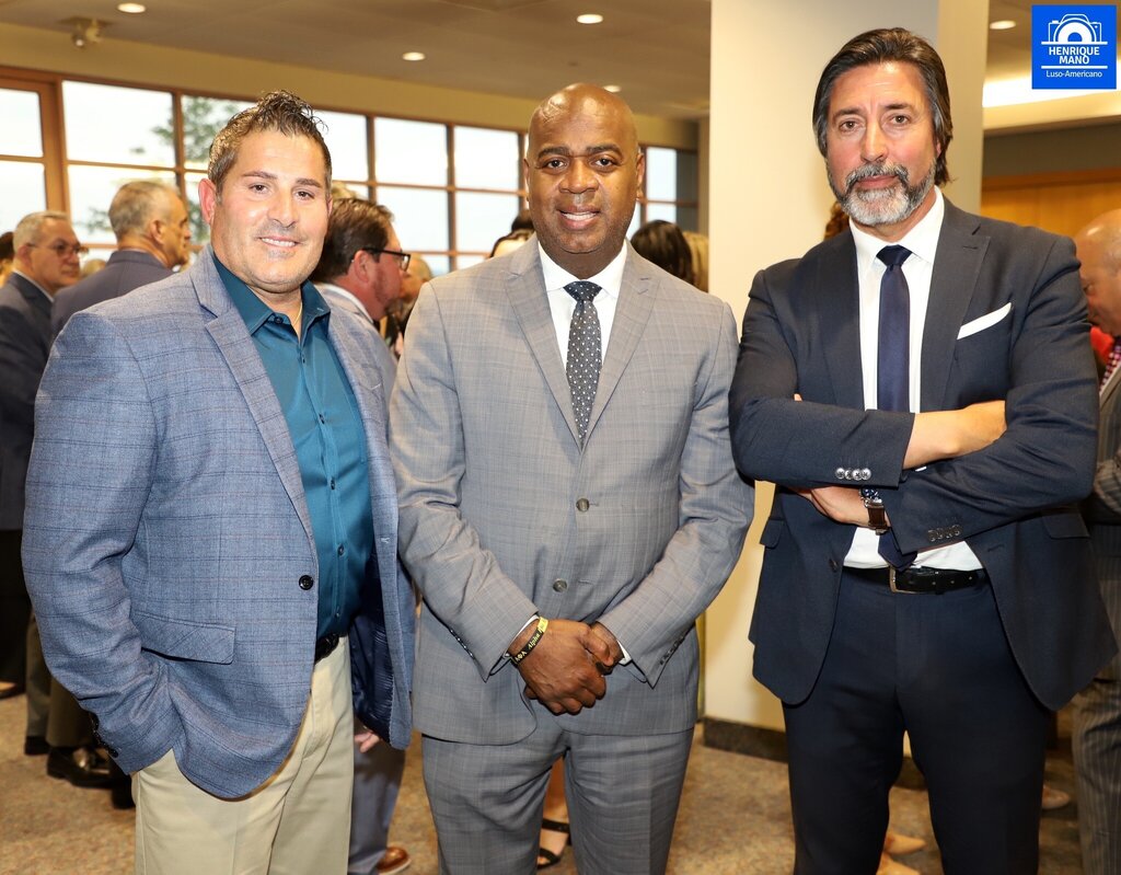  PRESIDENTE DA CÂMARA MUNICIPAL DA MURTOSA VISITOU A COMUNIDADE DE NEWARK