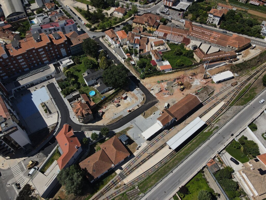 Obras no Largo da Estação transformam zona em central intermodal