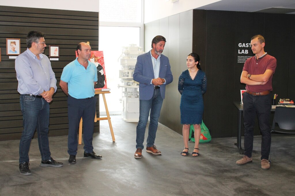  INAUGURADA A EXPOSIÇÃO DE ALZIRA SILVA NA COMUR-MUSEU MUNICIPAL