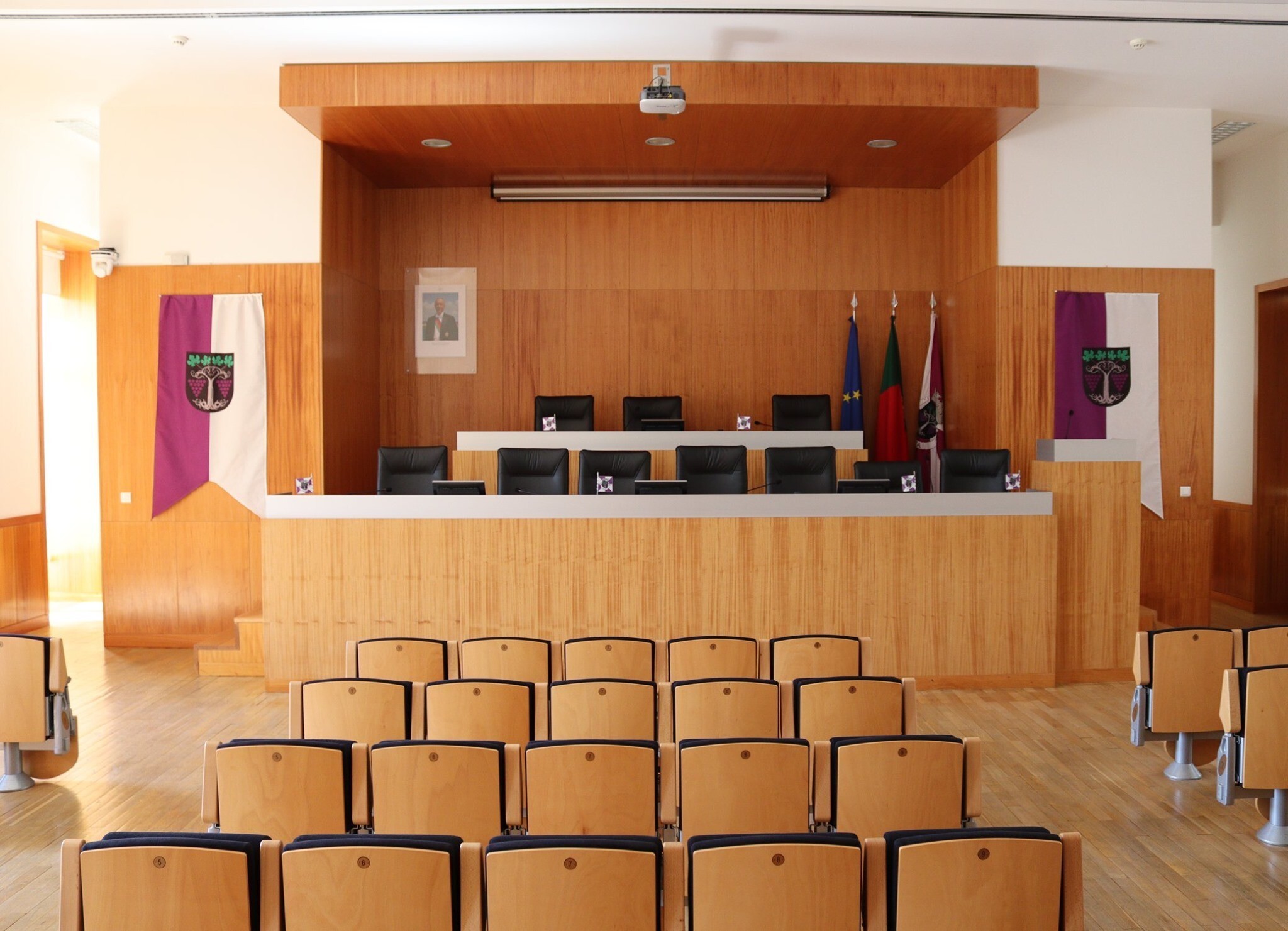 Reunião da Assembleia Municipal a 21 de setembro