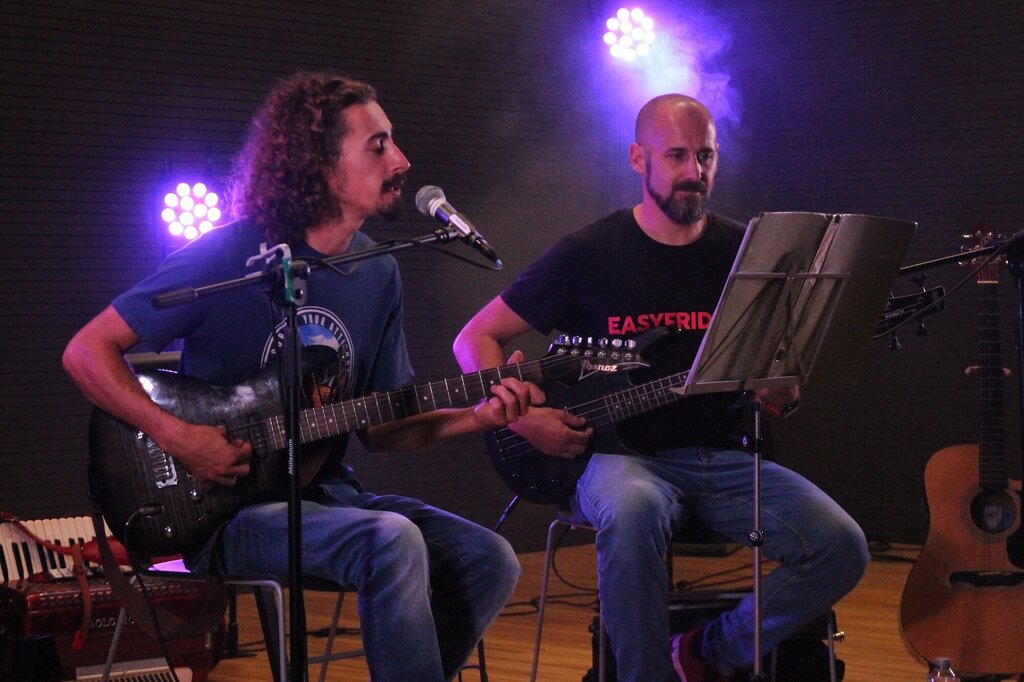 DUO COM (a)FINAMENTO ATUOU NA ASSEMBLEIA THEATRO DA TORREIRA