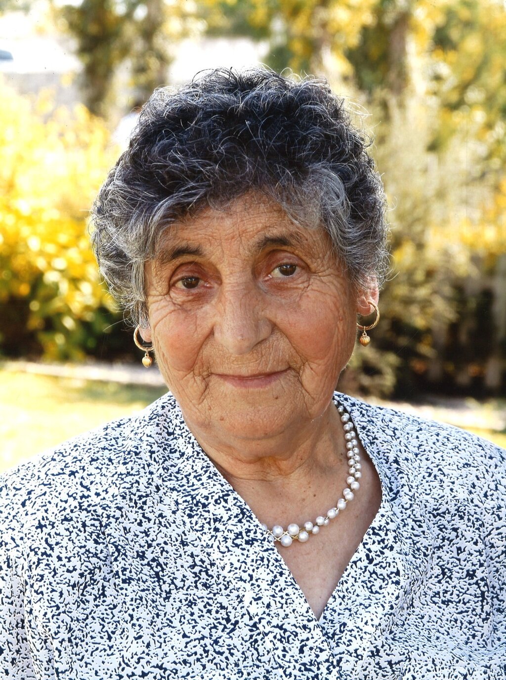 Benilde Neves apresenta “Dos Olhos Meus” na Biblioteca