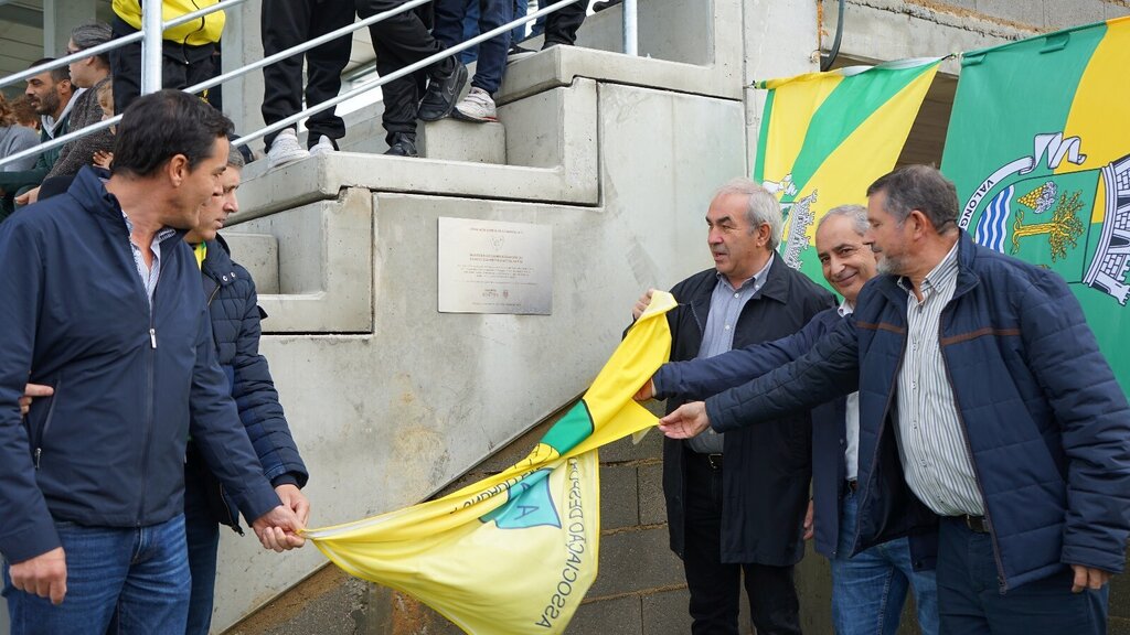 Inauguração de bancada reflete vitalidade da Associação Desportiva Valonguense