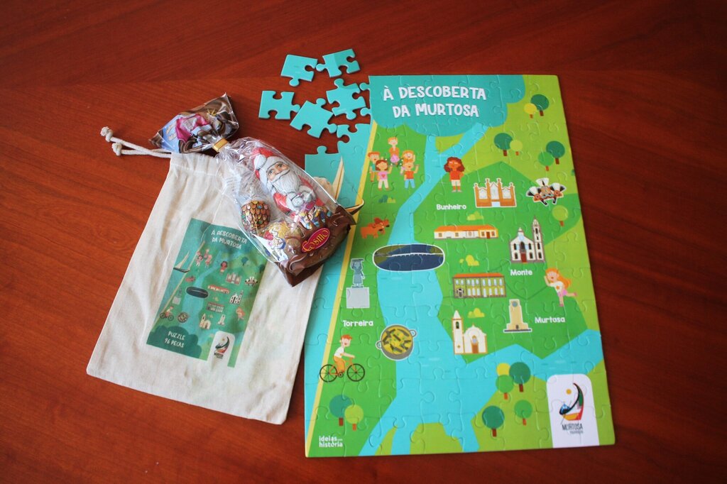 CÂMARA MUNICIPAL OFERECE PRENDA DE NATAL DIDÁTICA ÀS CRIANÇAS DO PRÉ-ESCOLAR E DO 1º CICLO