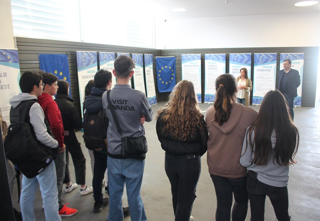 COMUR-MUSEU MUNICIPAL RECEBE EXPOSIÇÃO “EUROPA – INFORMAR PARA APROXIMAR”