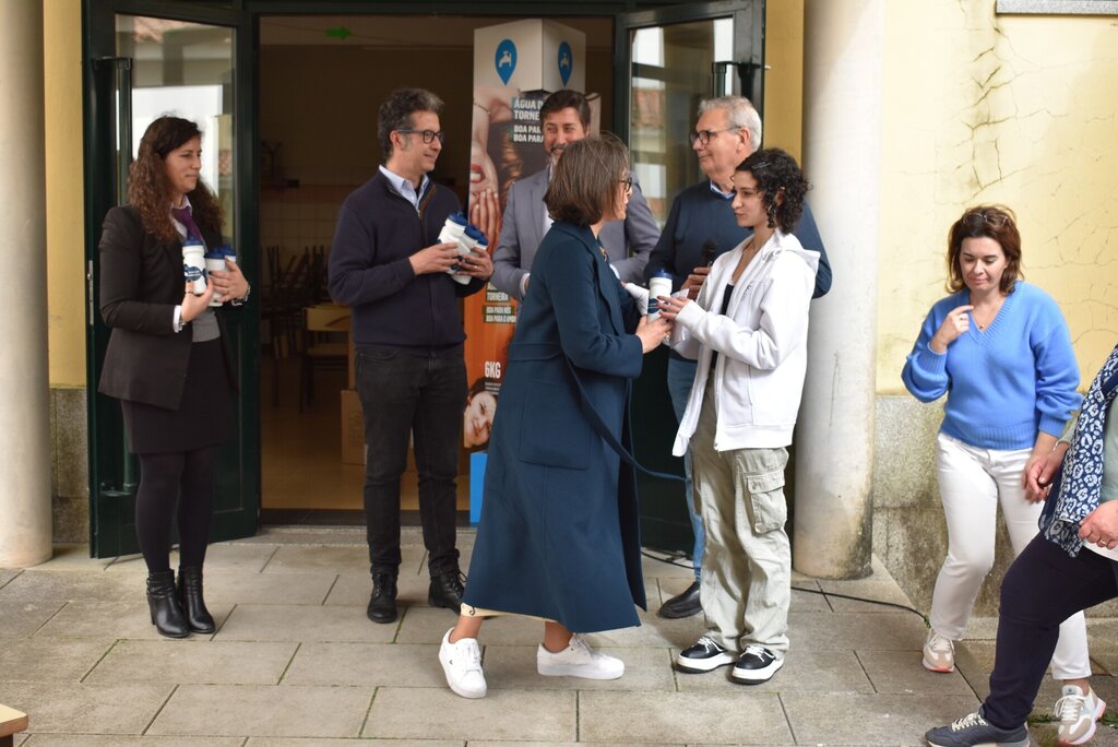  PROJETO “ESCOLA SEM PLÁSTICO” PROMOVE CONSUMO DA ÁGUA DA REDE PÚBLICA