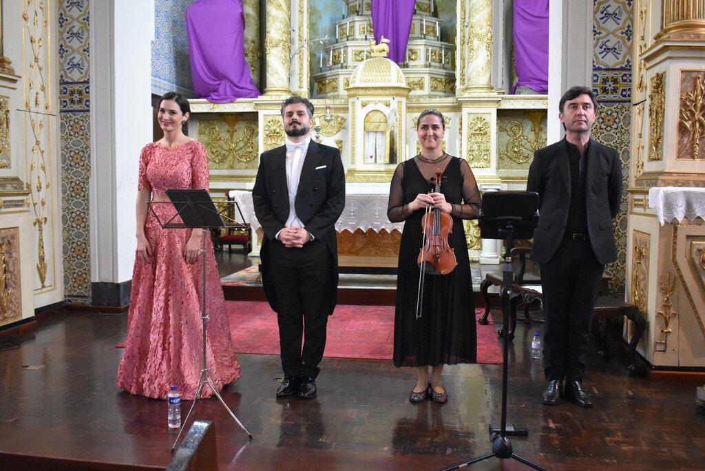 IGREJA PAROQUIAL DO MONTE RECEBEU CONCERTO DE PÁSCOA