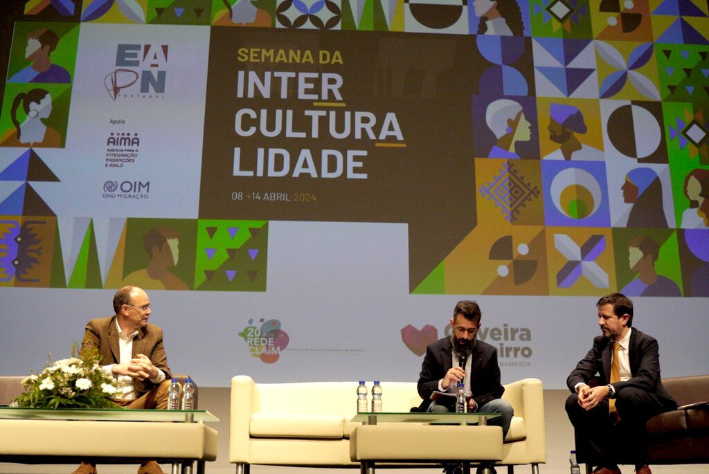 QA recebe conferência sobre integração de migrantes