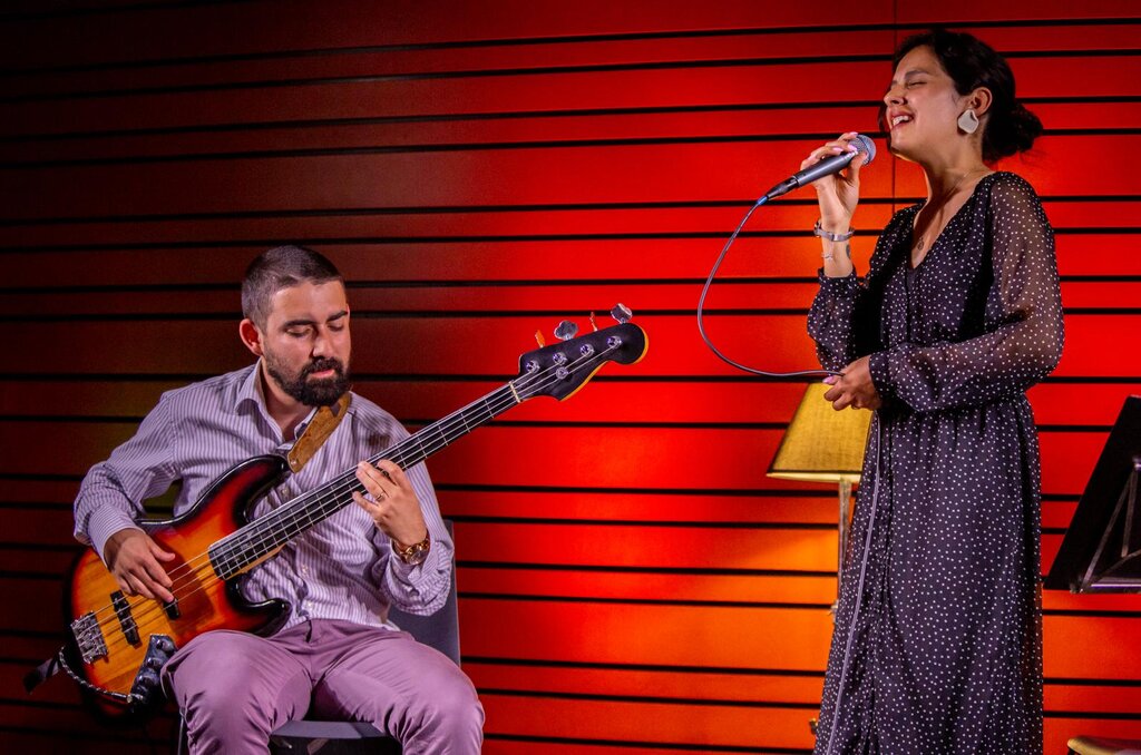  “TIMELESS POSTCARDS” ATUARAM NA COMUR-MUSEU MUNICIPAL