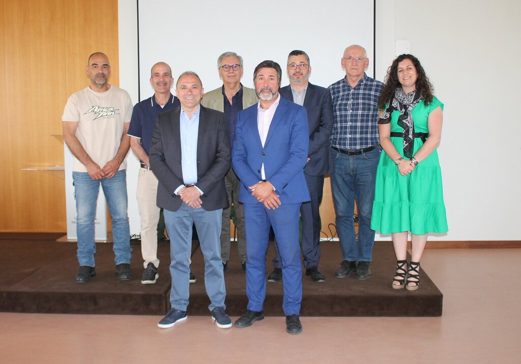 MAYOR DE MINEOLA FOI RECEBIDO NOS PAÇOS DO MUNICÍPIO