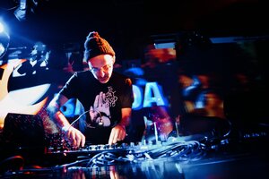 Vaiapraia, Batida e EU.CLIDES no cartaz do Cais à Noite na Costa Nova