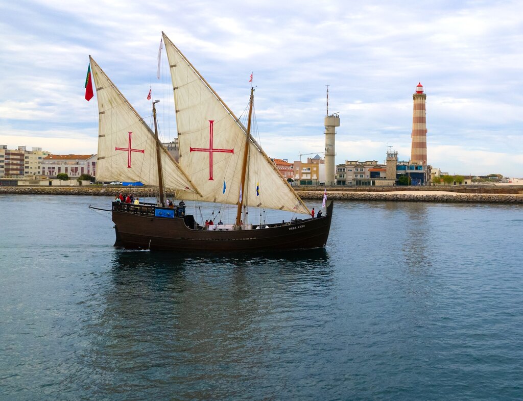 Caravela Vera Cruz volta  ao Cais dos Bacalhoeiros 