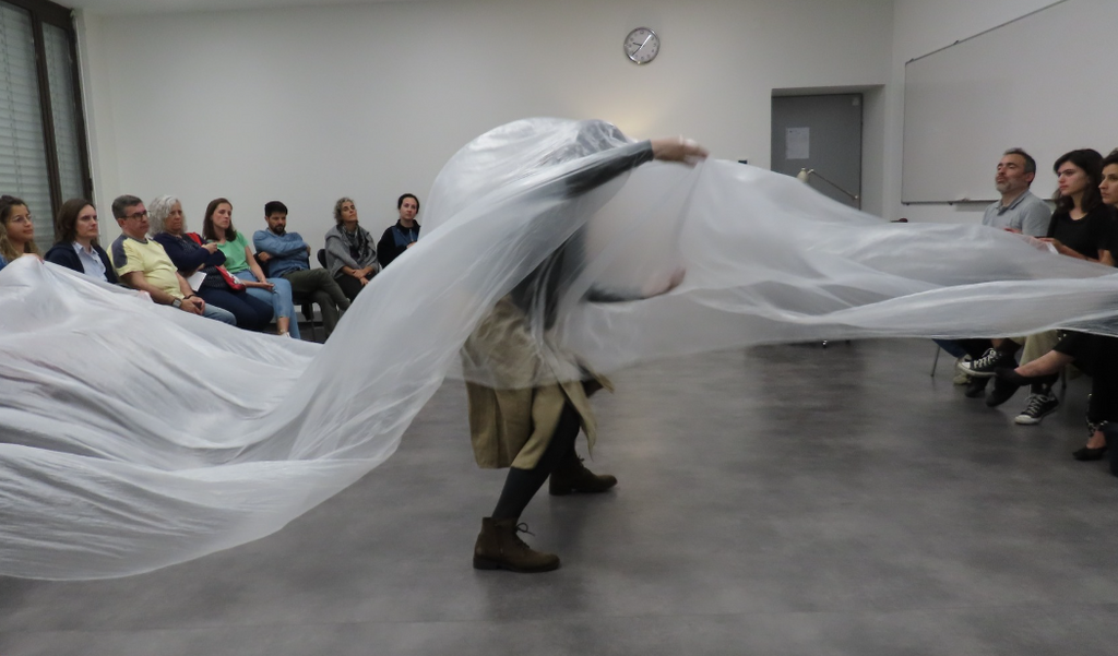 Laboratório do Envelhecimento recebe peça de teatro sobre a perda