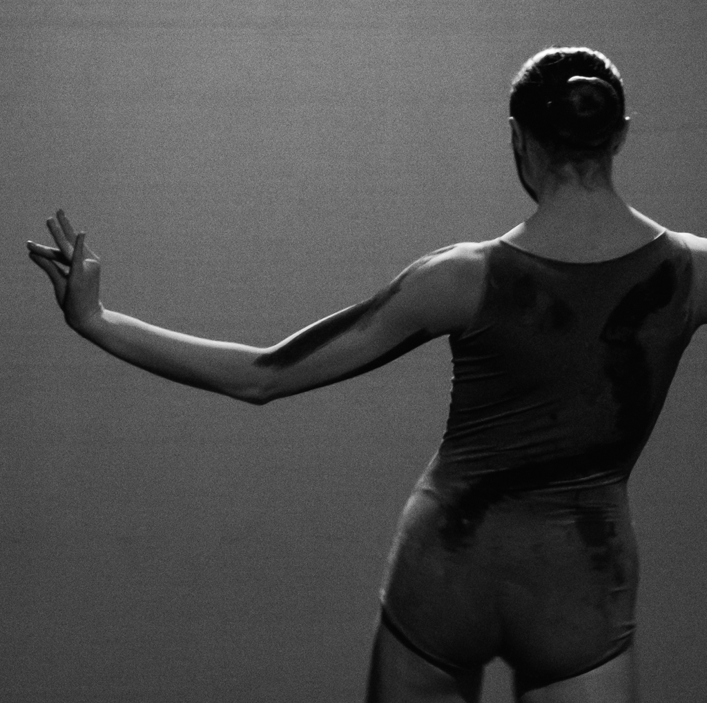 Aveiro recebe espetáculo com peças de Akram Khan e Jermaine Spivey interpretadas por jovens baila...