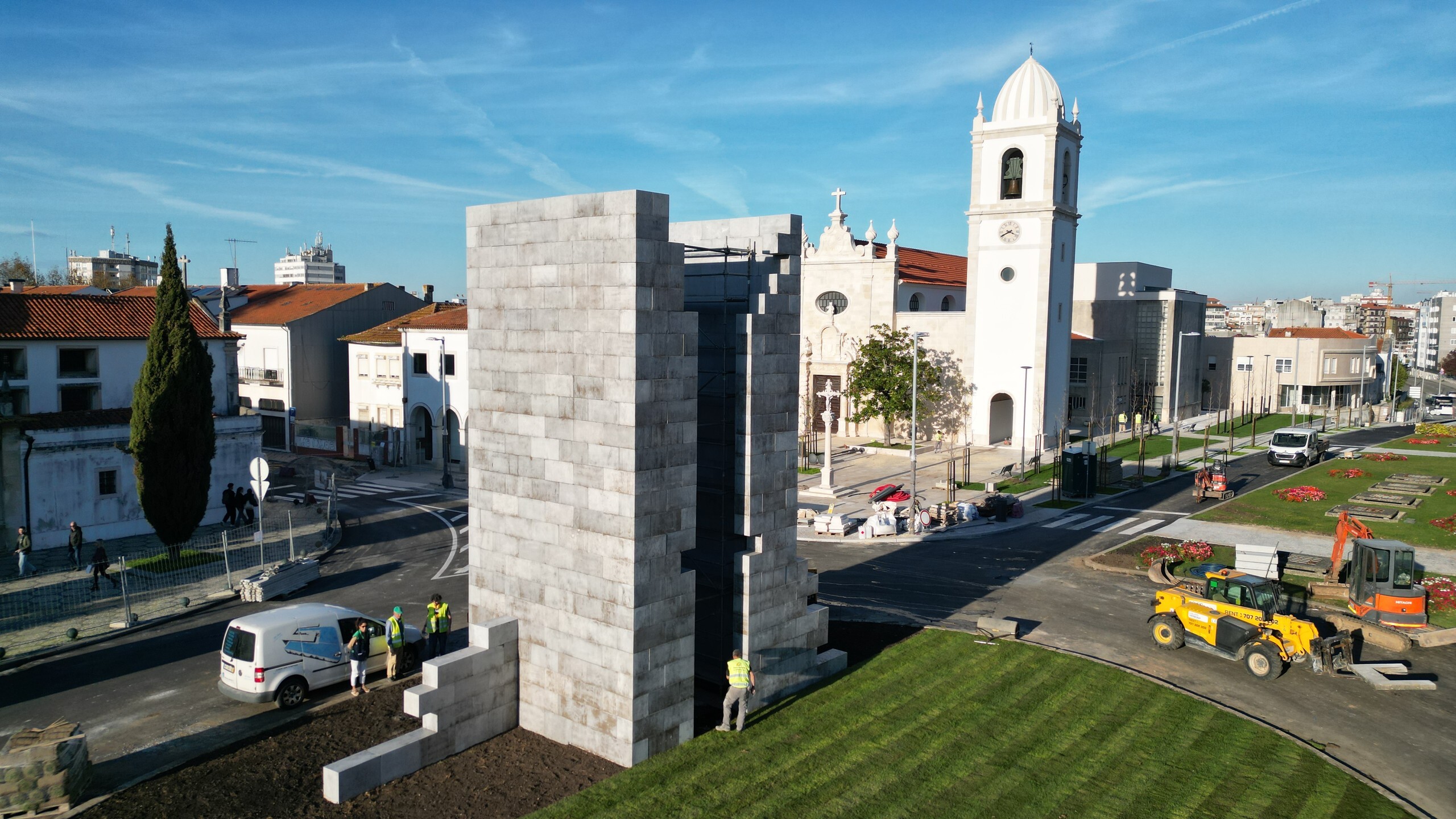 Avenida de Santa Joana aberta à circulação
