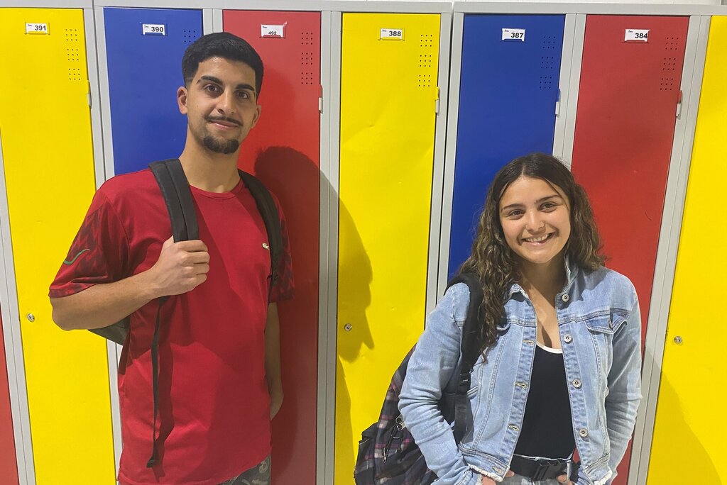 Alunos do AEOB e IPB ganham Bolsa de Estudo para jovens de etnia cigana