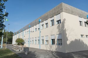 Pintura da Escola Básica da Gafanha da Encarnação reforça compromisso com a educação