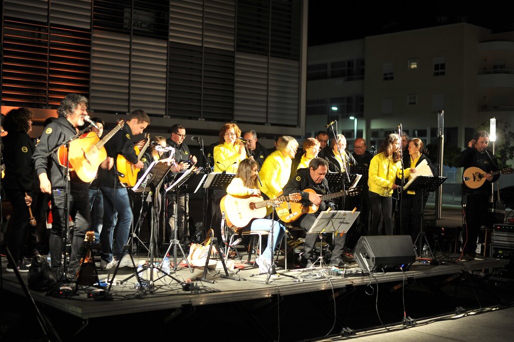 Praça da Juventude recebe atuação do “Incantus”