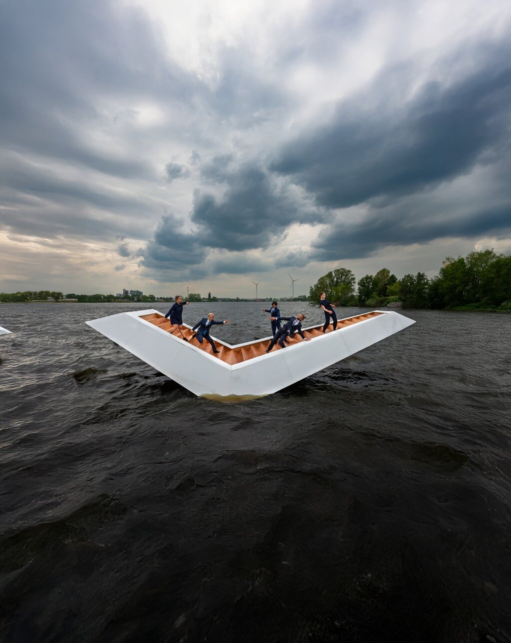 Licitação em hasta pública para espaços de venda de comida e bebida no Festival dos Canais