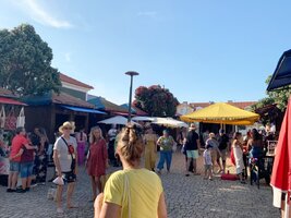 PRAÇA DA VARINA RECEBE FEIRAS DE VERÃO NOS MESES DE JULHO E AGOSTO