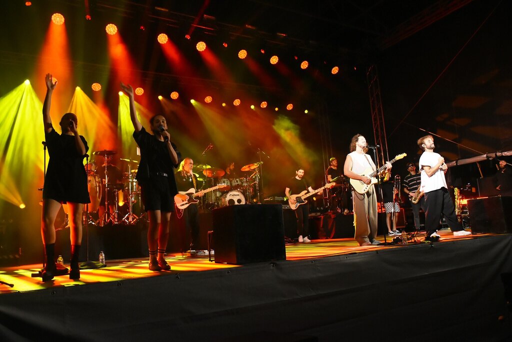  CONCERTO DOS EXPENSIVE SOUL ENCHEU E AGITOU O LARGO DA VARINA