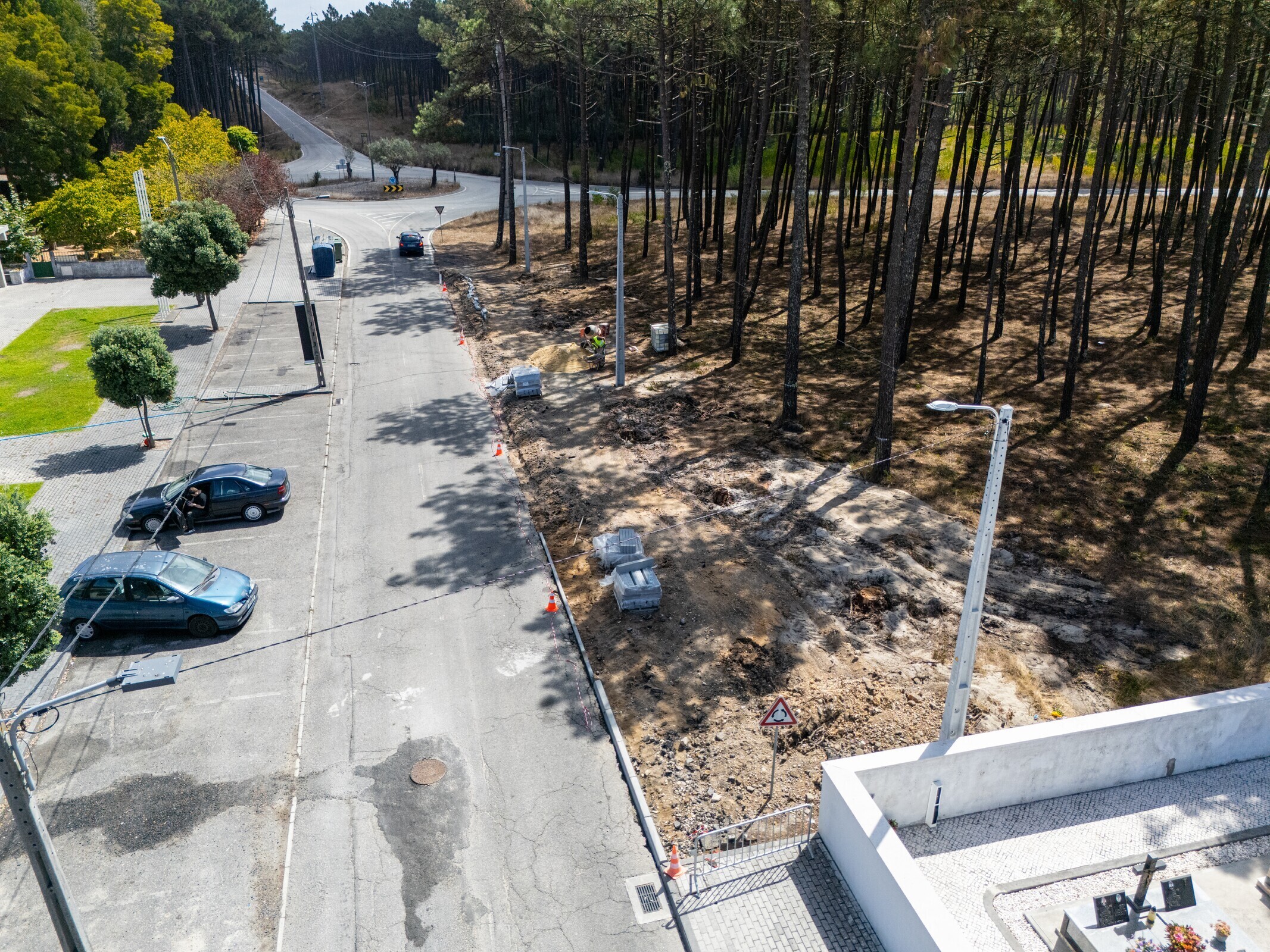 Construção de passeio pedonal e novos lugares de estacionamento na Gafanha do Carmo