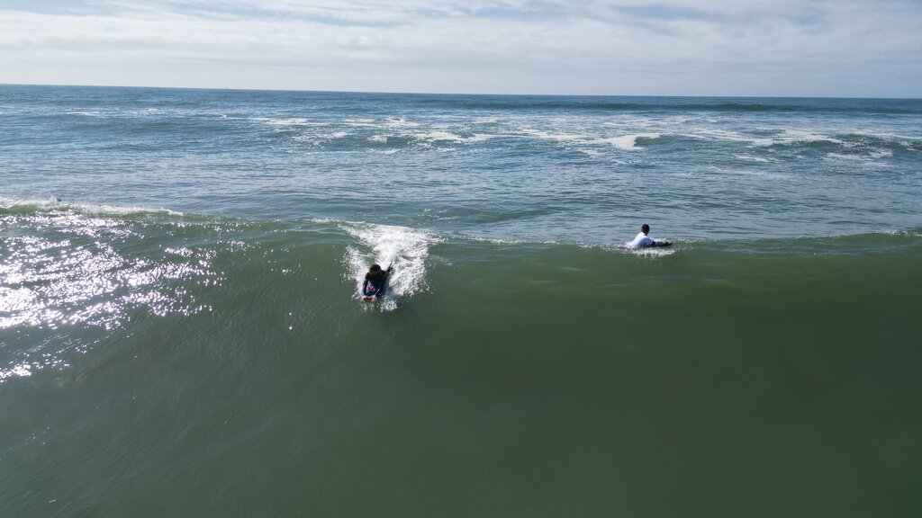 Câmara de Aveiro apoia etapa nacional de bodyboard em São Jacinto