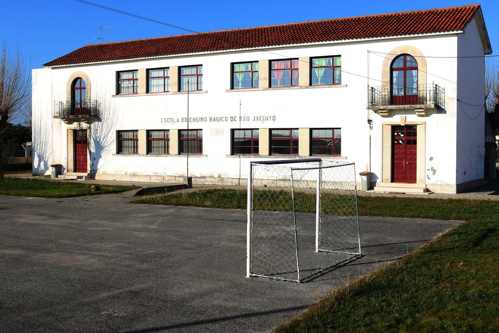 Protocolo de colaboração para a realização do Serviço de Refeições aos Alunos da EB1 de São Jacinto