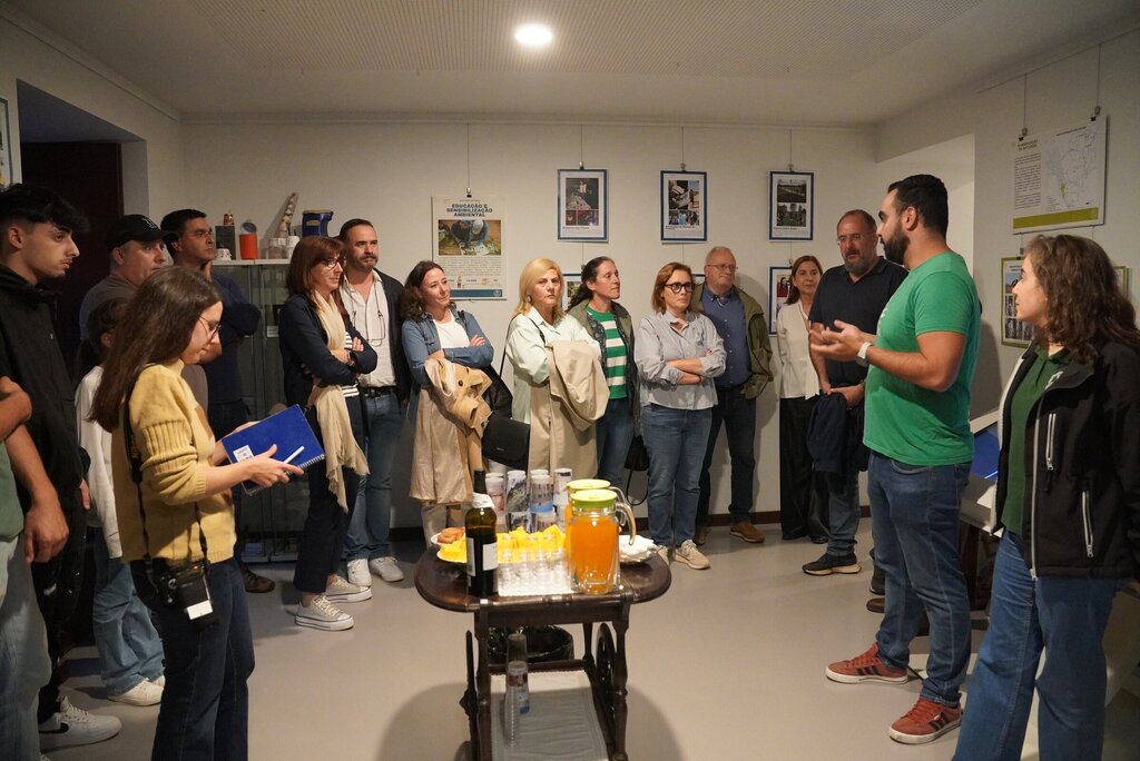 Centro de Interpretação da Pateira de Frossos inaugura exposição sobre o trabalho da Associação B...