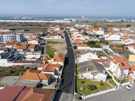 Concluída obra de reabilitação da rede de águas pluviais na Rua S. João de Deus na Gafanha da Naz...