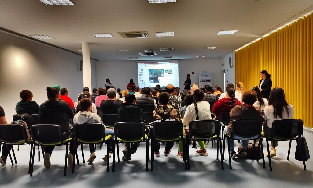 Sensibilização da comunidade cigana para a Educação