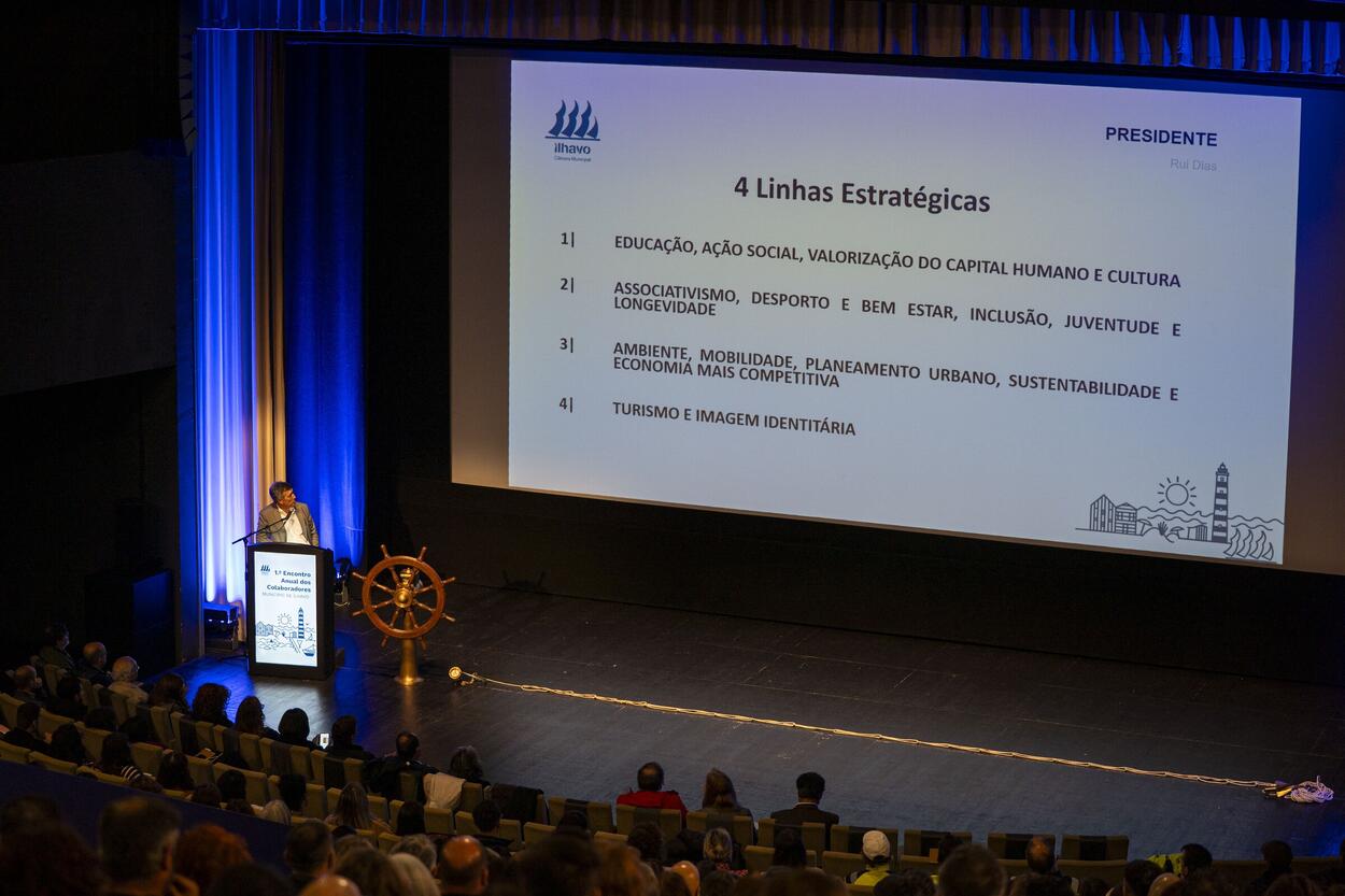 Câmara Municipal de Ílhavo promove reunião geral com os colaboradores