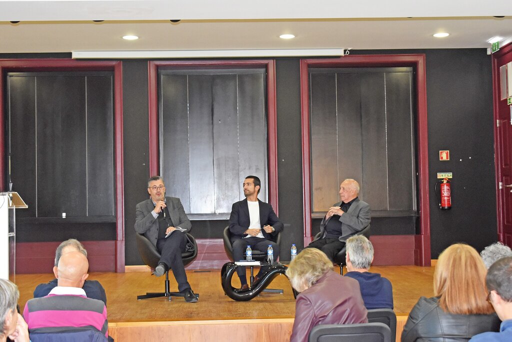  ENCONTRO COM O AUTOR TROUXE RUI COUCEIRO À OFICINA DE ARTES DA MURTOSA