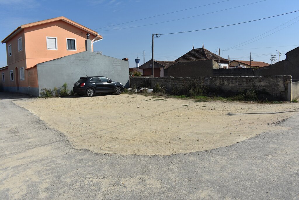 MUNICÍPIO DA MURTOSA LANÇA EMPREITADA DE PAVIMENTAÇÃO DE RECUOS DE MUROS E CEDÊNCIAS AO DOMÍNIO P...