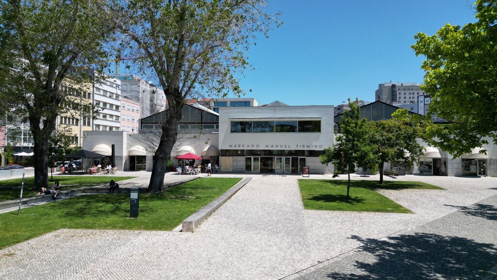 Hasta Pública para atribuição de lojas no Mercado Manuel Firmino 