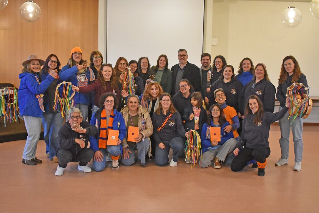 COLETIVIDADES CANTARAM AS JANEIRAS NOS PAÇOS DO MUNICÍPIO