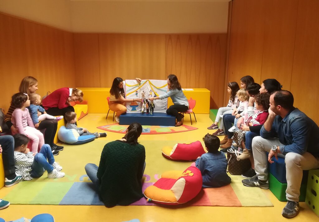 “Contos & Fraldas” na  Biblioteca Municipal