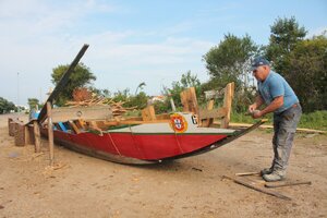 MOLICEIRO DA CÂMARA DA MURTOSA EM REPARAÇÃO NO ESTALEIRO MUSEU DO MONTE BRANCO