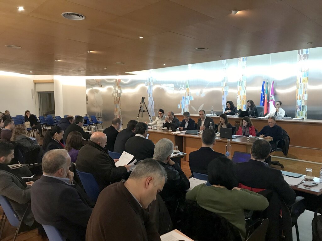 Município apenas aceita transferência de competências nas áreas da Justiça e do Património