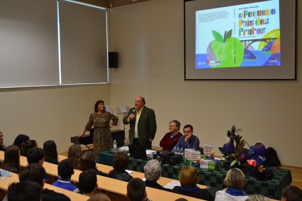  “O pequeno país dos frutos”: pré-lançamento para os mais novos