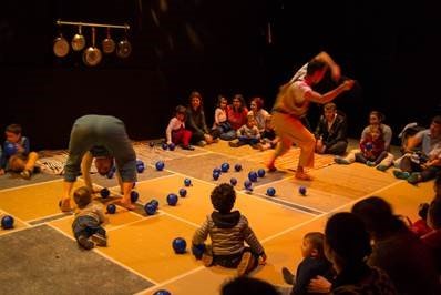 CONVERSAS DE CORPO,  do coletivo Lagoa, foi apresentado na sexta-feira e sábado passado no CAE de...