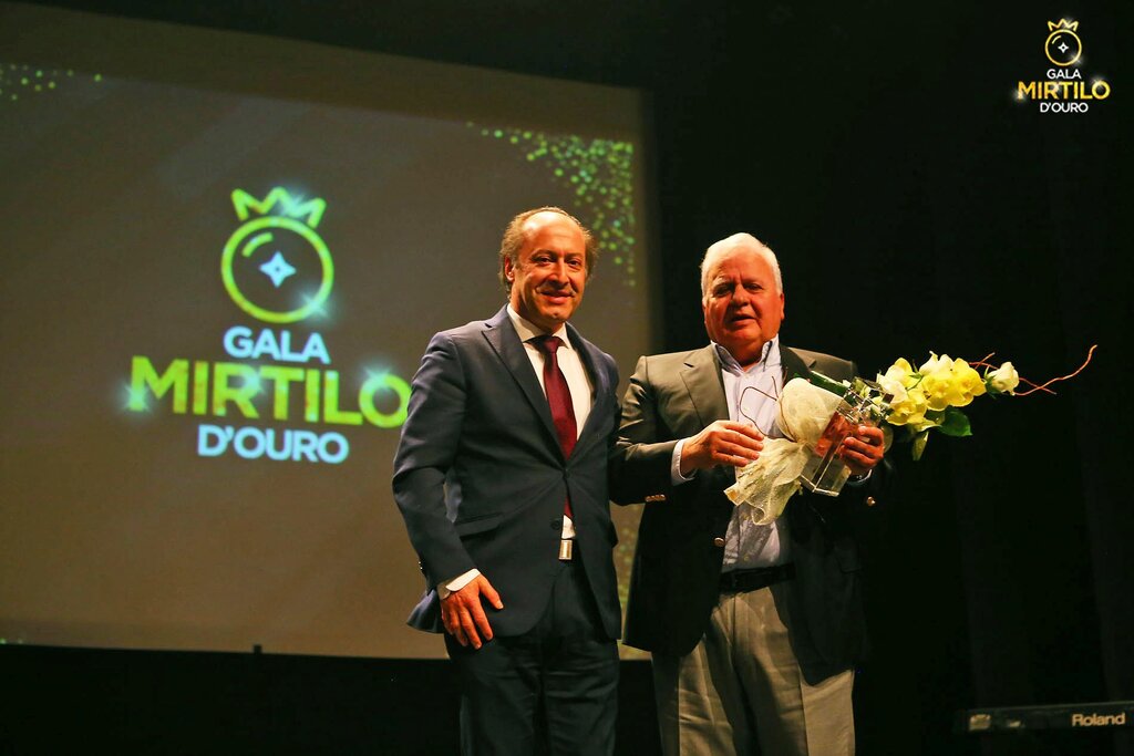 A Gala que ampliou a felicidade, porque “as distinções fazem-se em vida”