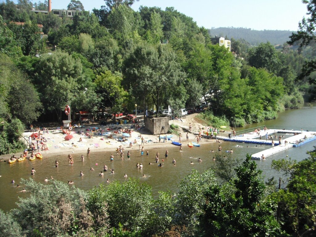 Bandeira Azul reconhece qualidade ambiental da praia fluvial Quinta do Barco