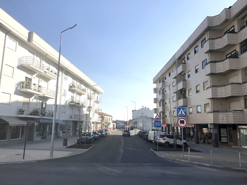 Rua Cândido dos Reis | Pintura de sinalização rodoviária horizontal