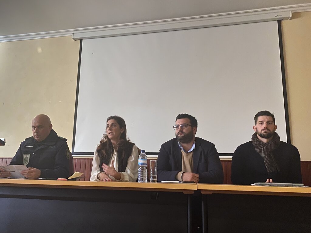 "Parlamento dos Jovens" discute Violência Doméstica e no Namoro