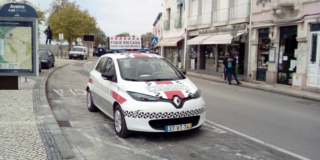 CAMPANHA “AVEIRO FICA EM CASA”